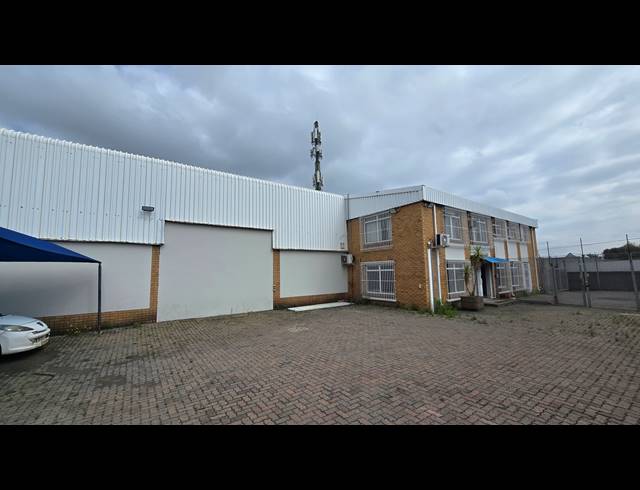 750M² WAREHOUSE FOR SALE IN SPARTAN